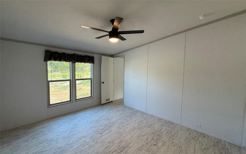 244 Overland Trail, Bridgeport, TX 76426, 3 Bedrooms Bedrooms, ,2 BathroomsBathrooms,Residential,For Sale,244 Overland Trail,0,21028916
