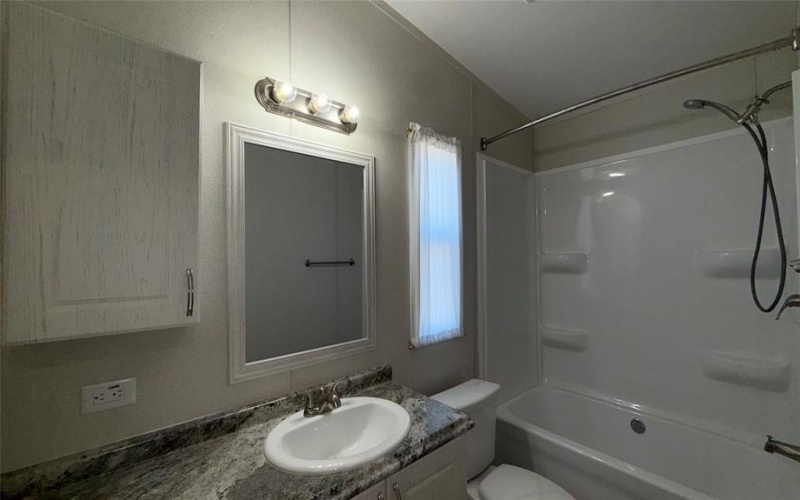 240 Overland Trail, Bridgeport, TX 76426, 3 Habitaciones Habitaciones , ,2 BañosBaños,Residential,En Venta,240 Overland Trail,0,21028967