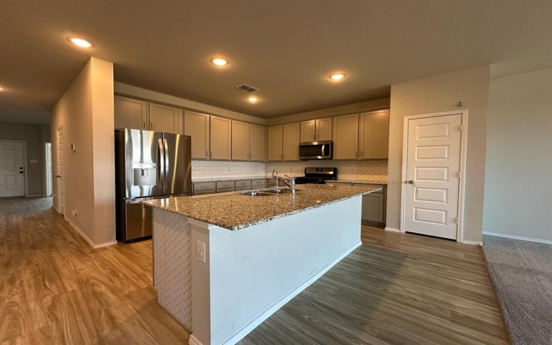 1912 Proteus Drive, Haslet, TX 76052, 4 Habitaciones Habitaciones , ,3 BañosBaños,Residential,En Venta,1912 Proteus Drive,0,21029731