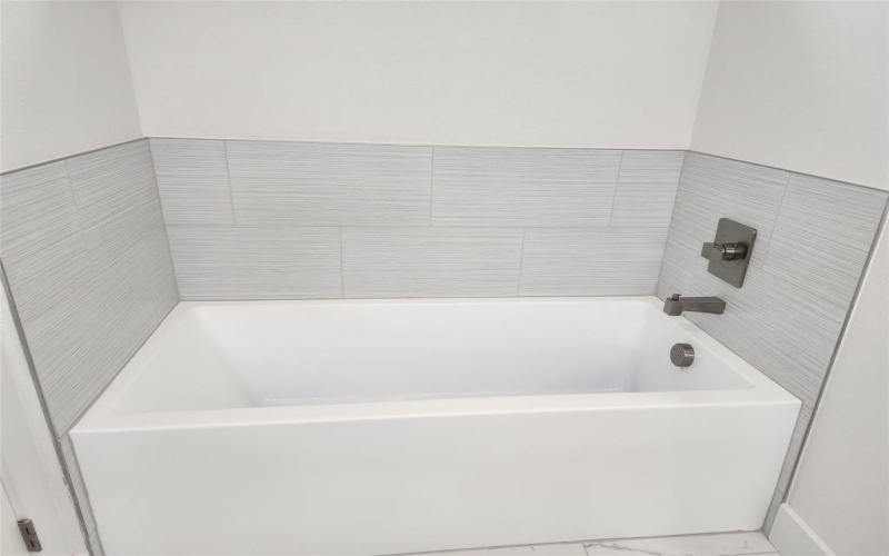 144 Shawnee Trail, Pottsboro, TX 75076, 6 Habitaciones Habitaciones , ,3 BañosBaños,Residential,En Venta,144 Shawnee Trail,0,21031812