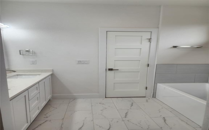 144 Shawnee Trail, Pottsboro, TX 75076, 6 Habitaciones Habitaciones , ,3 BañosBaños,Residential,En Venta,144 Shawnee Trail,0,21031812