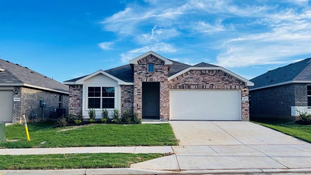 4217 SUBTLE CREEK Lane, Fort Worth, TX 76036, 4 Habitaciones Habitaciones , ,2 BañosBaños,Residential,En Venta,4217 SUBTLE CREEK Lane,0,21032399