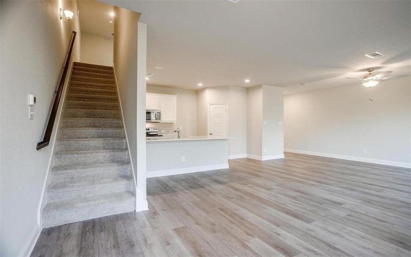 6911 Yellow Hammer Way, Arlington, TX 76001, 3 Habitaciones Habitaciones , ,2 BañosBaños,Residential,En Venta,6911 Yellow Hammer Way,0,21032843