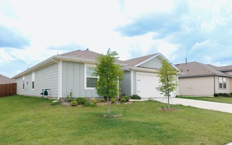 205 WEATHERBOARD Drive, Nevada, TX 75173, 5 Bedrooms Bedrooms, ,2 BathroomsBathrooms,Residential,For Sale,205 WEATHERBOARD Drive,0,21032977