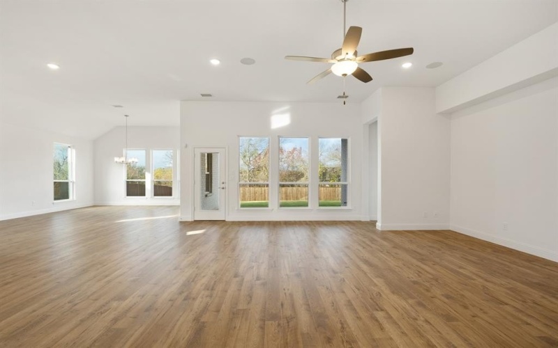 735 Oak, Lavon, TX 75166, 4 Bedrooms Bedrooms, ,3 BathroomsBathrooms,Residential,For Sale,735 Oak,0,21033063