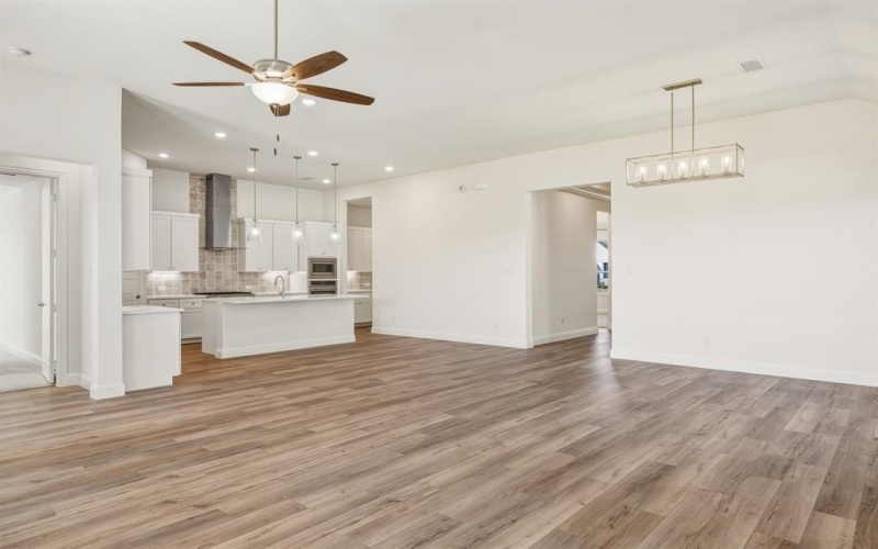 188 Mountain Laurel Drive, Waxahachie, TX 75165, 4 Bedrooms Bedrooms, ,3 BathroomsBathrooms,Residential,For Sale,188 Mountain Laurel Drive,0,21033074