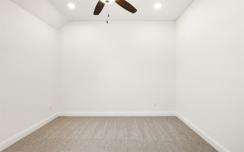 188 Mountain Laurel Drive, Waxahachie, TX 75165, 4 Bedrooms Bedrooms, ,3 BathroomsBathrooms,Residential,For Sale,188 Mountain Laurel Drive,0,21033074