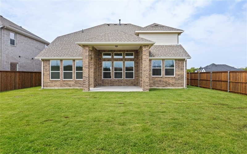 3004 Wallis Drive, Melissa, TX 75454, 4 Bedrooms Bedrooms, ,3 BathroomsBathrooms,Residential,For Sale,3004 Wallis Drive,0,21033088
