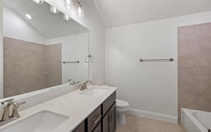 2010 Brackett Pond Drive, Forney, TX 75126, 4 Bedrooms Bedrooms, ,2 BathroomsBathrooms,Residential,For Sale,2010 Brackett Pond Drive,0,21033116