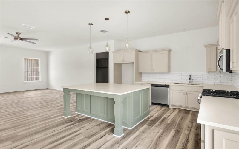 650 Anglers Ridge, Bluff Dale, TX 76433, 3 Habitaciones Habitaciones , ,2 BañosBaños,Residential,En Venta,650 Anglers Ridge,0,21033136