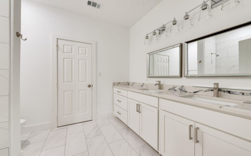 2346 Scott Street, Dallas, TX 75215, 3 Habitaciones Habitaciones , ,2 BañosBaños,Residential,En Venta,2346 Scott Street,0,21033173