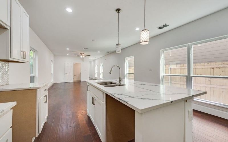 2346 Scott Street, Dallas, TX 75215, 3 Habitaciones Habitaciones , ,2 BañosBaños,Residential,En Venta,2346 Scott Street,0,21033173