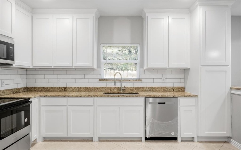 2803 Beechwood Street, Granbury, TX 76048, 3 Bedrooms Bedrooms, ,2 BathroomsBathrooms,Residential,For Sale,2803 Beechwood Street,0,21033191