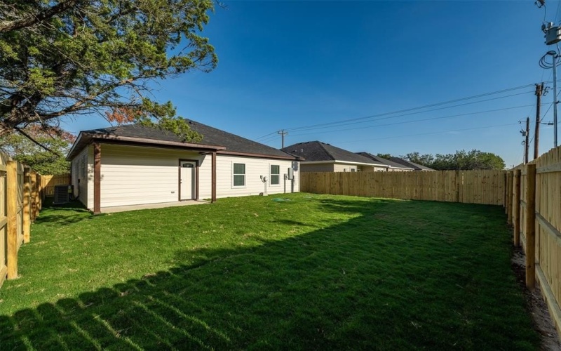 2803 Beechwood Street, Granbury, TX 76048, 3 Bedrooms Bedrooms, ,2 BathroomsBathrooms,Residential,For Sale,2803 Beechwood Street,0,21033191