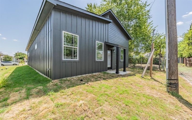 1402 Driess Street, Fort Worth, TX 76104, 3 Bedrooms Bedrooms, ,2 BathroomsBathrooms,Residential,For Sale,1402 Driess Street,0,21033347