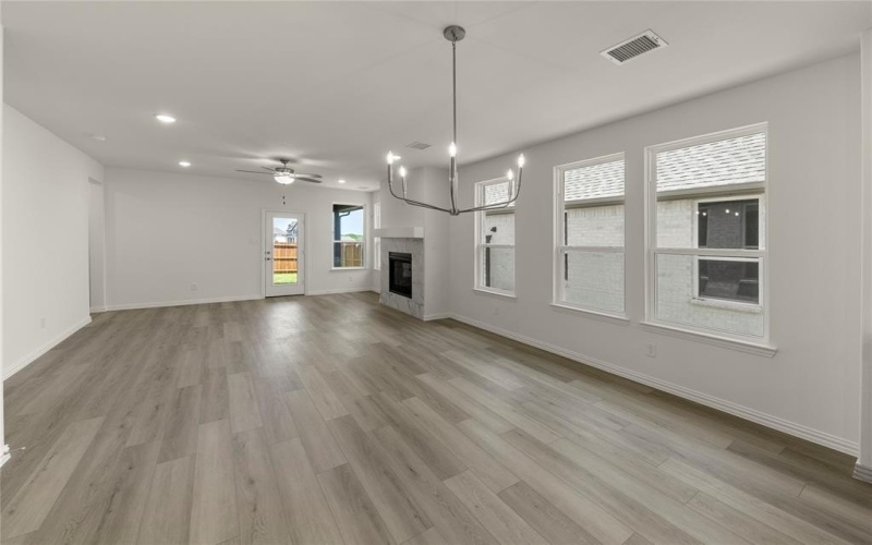 244 Bassett Hall Road, Fate, TX 75189, 3 Habitaciones Habitaciones , ,2 BañosBaños,Residential,En Venta,244 Bassett Hall Road,0,21033407