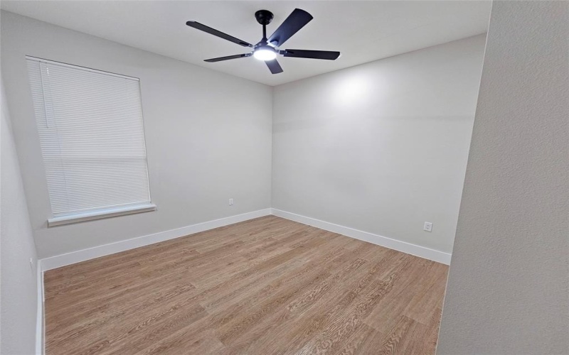 288 Harris Boulevard, Malakoff, TX 75148, 3 Bedrooms Bedrooms, ,2 BathroomsBathrooms,Residential,For Sale,288 Harris Boulevard,0,21033428