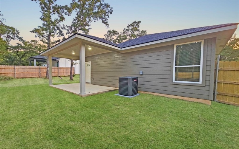 288 Harris Boulevard, Malakoff, TX 75148, 3 Bedrooms Bedrooms, ,2 BathroomsBathrooms,Residential,For Sale,288 Harris Boulevard,0,21033428
