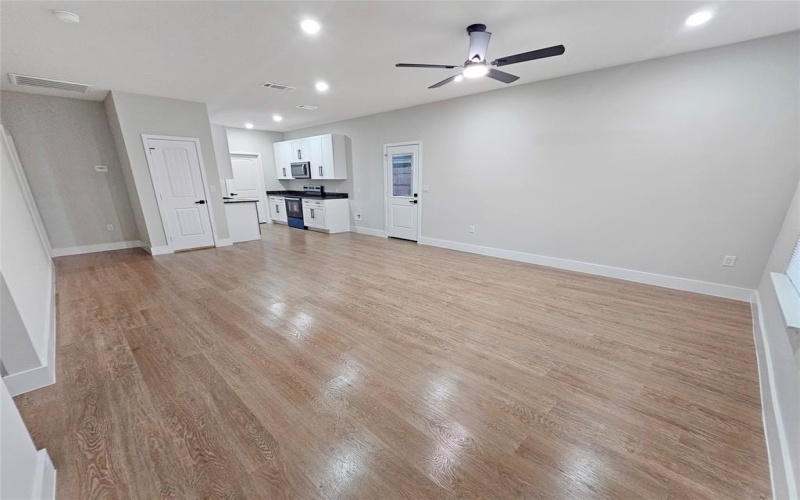 288 Harris Boulevard, Malakoff, TX 75148, 3 Bedrooms Bedrooms, ,2 BathroomsBathrooms,Residential,For Sale,288 Harris Boulevard,0,21033428