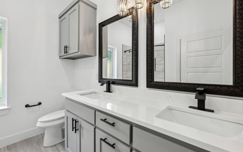 6002 VERDE, Dallas, TX 75211, 4 Bedrooms Bedrooms, ,2 BathroomsBathrooms,Residential,For Sale,6002 VERDE,0,21033609