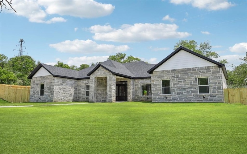 6002 VERDE, Dallas, TX 75211, 4 Bedrooms Bedrooms, ,2 BathroomsBathrooms,Residential,For Sale,6002 VERDE,0,21033609