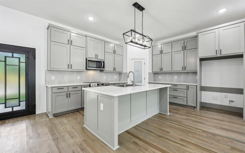 6002 VERDE, Dallas, TX 75211, 4 Bedrooms Bedrooms, ,2 BathroomsBathrooms,Residential,For Sale,6002 VERDE,0,21033609