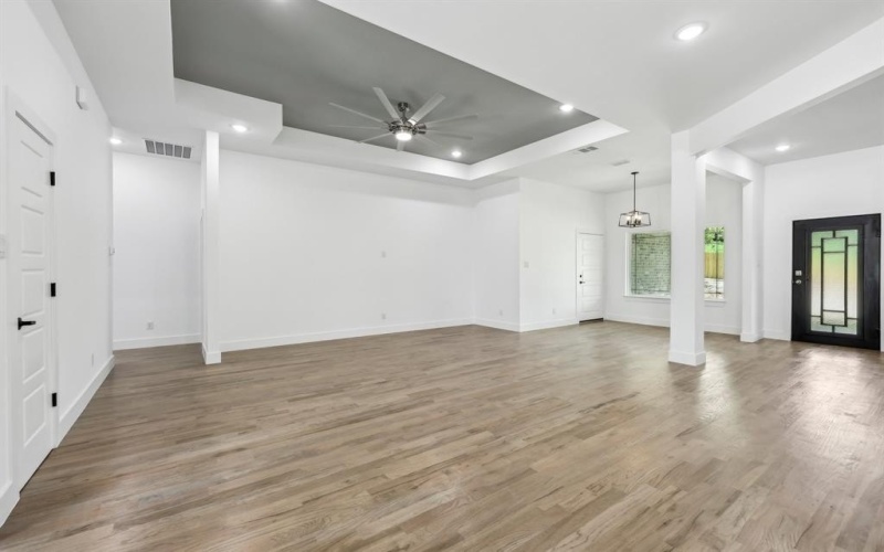 6002 VERDE, Dallas, TX 75211, 4 Bedrooms Bedrooms, ,2 BathroomsBathrooms,Residential,For Sale,6002 VERDE,0,21033609