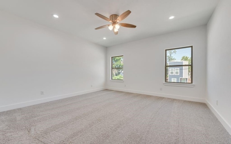 2350 Scott Street, Dallas, TX 75215, 3 Bedrooms Bedrooms, ,2 BathroomsBathrooms,Residential,For Sale,2350 Scott Street,0,21033633