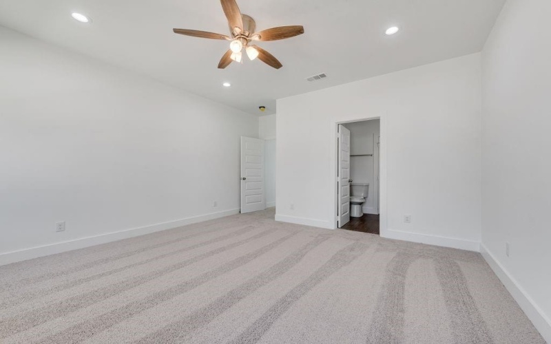 2350 Scott Street, Dallas, TX 75215, 3 Bedrooms Bedrooms, ,2 BathroomsBathrooms,Residential,For Sale,2350 Scott Street,0,21033633
