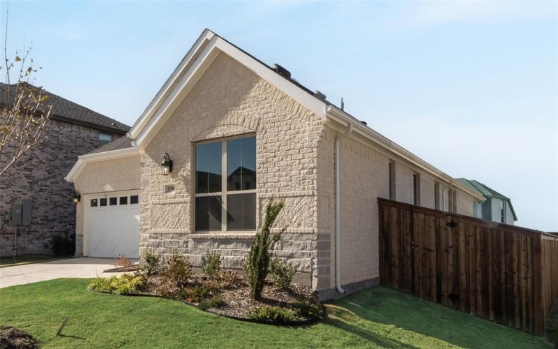 3200 Riverlawn Drive, Anna, TX 75409, 3 Bedrooms Bedrooms, ,2 BathroomsBathrooms,Residential,For Sale,3200 Riverlawn Drive,0,21033636