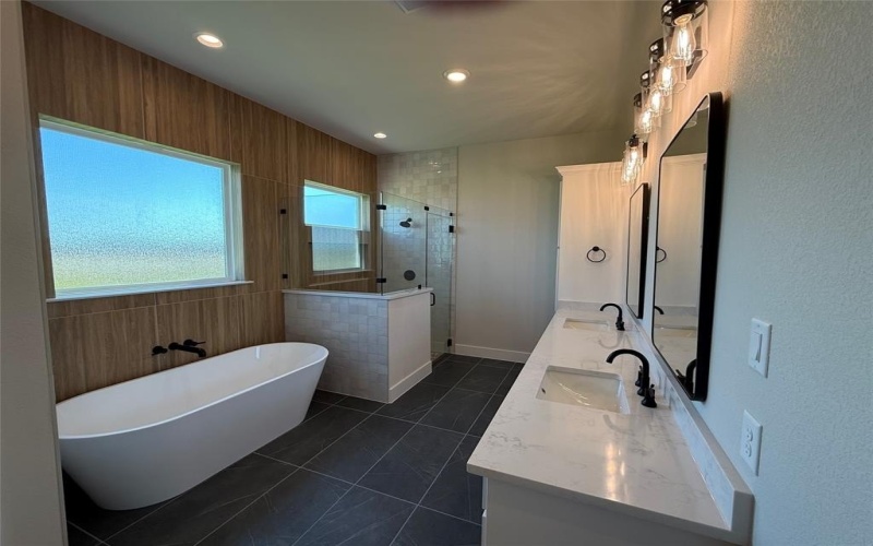 404 Mah Cheta #B, Aledo, TX 76008, 4 Bedrooms Bedrooms, ,3 BathroomsBathrooms,Residential,For Sale,404 Mah Cheta,0,21033698