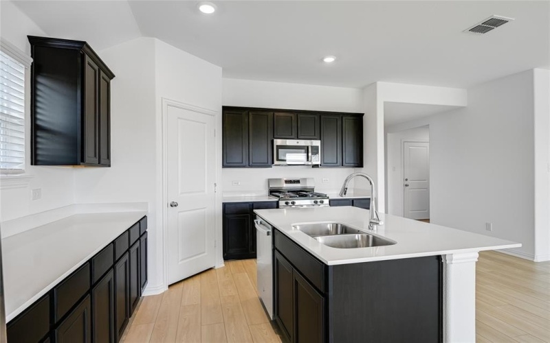 2126 Tule Way, Crandall, TX 75114, 4 Bedrooms Bedrooms, ,2 BathroomsBathrooms,Residential,For Sale,2126 Tule Way,0,21033723