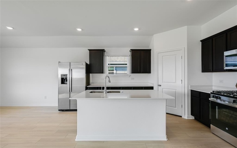 2126 Tule Way, Crandall, TX 75114, 4 Bedrooms Bedrooms, ,2 BathroomsBathrooms,Residential,For Sale,2126 Tule Way,0,21033723