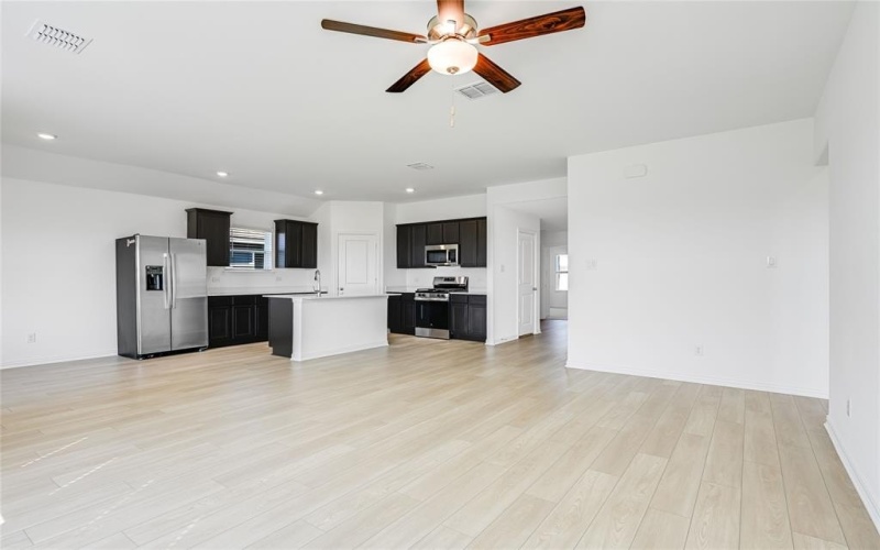 2126 Tule Way, Crandall, TX 75114, 4 Bedrooms Bedrooms, ,2 BathroomsBathrooms,Residential,For Sale,2126 Tule Way,0,21033723
