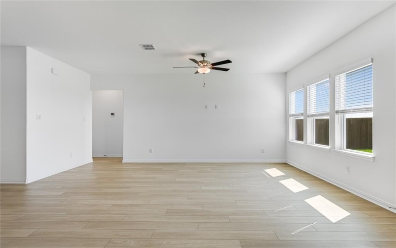 2126 Tule Way, Crandall, TX 75114, 4 Bedrooms Bedrooms, ,2 BathroomsBathrooms,Residential,For Sale,2126 Tule Way,0,21033723