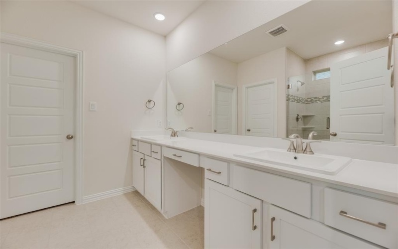 3421 Riverlawn Drive, Anna, TX 75409, 4 Bedrooms Bedrooms, ,2 BathroomsBathrooms,Residential,For Sale,3421 Riverlawn Drive,0,21033759