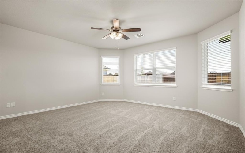 9209 Skyrocket Drive, Fort Worth, TX 76036, 3 Bedrooms Bedrooms, ,2 BathroomsBathrooms,Residential,For Sale,9209 Skyrocket Drive,0,21033780