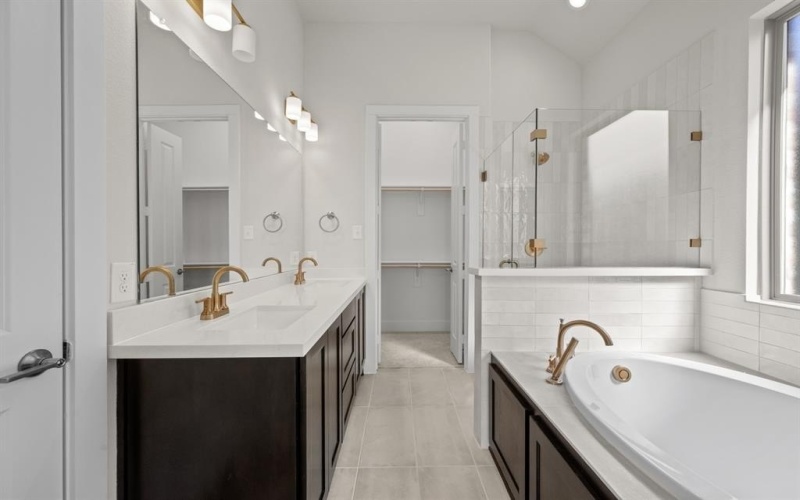 470 Red Maple Road, Waxahachie, TX 75165, 3 Habitaciones Habitaciones , ,2 BañosBaños,Residential,En Venta,470 Red Maple Road,0,21033796