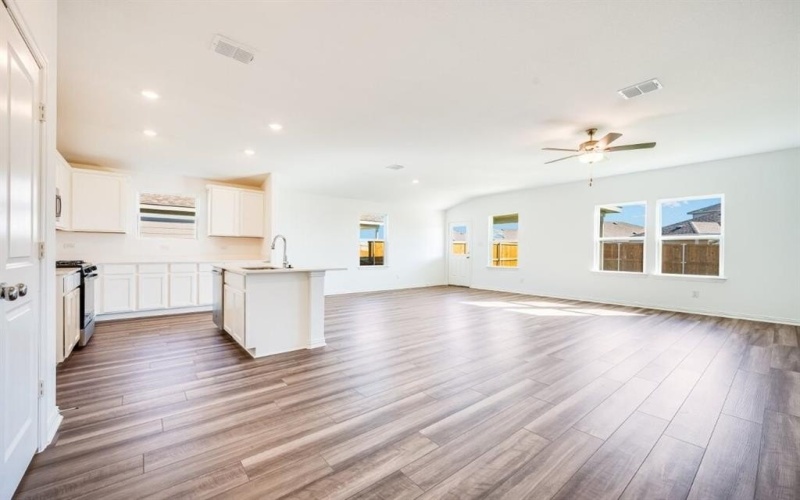 2138 Tule Way, Crandall, TX 75114, 4 Bedrooms Bedrooms, ,2 BathroomsBathrooms,Residential,For Sale,2138 Tule Way,0,21033841