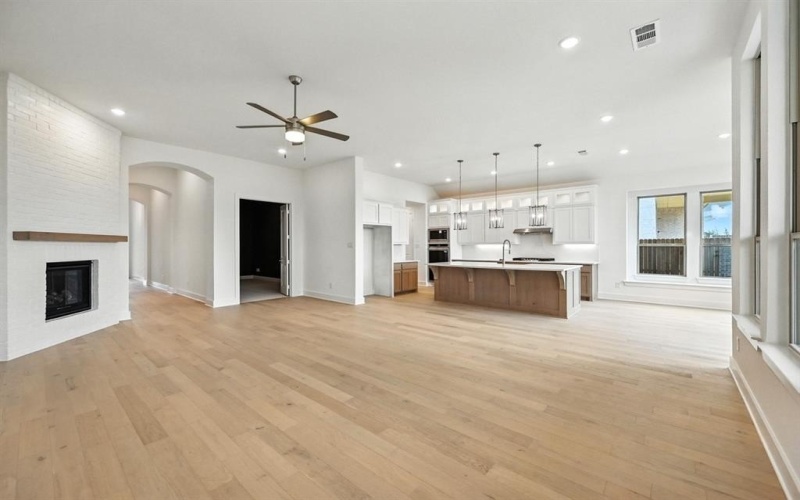 904 Mumms Field Drive, Fort Worth, TX 76247, 3 Habitaciones Habitaciones , ,3 BañosBaños,Residential,En Venta,904 Mumms Field Drive,0,21033993