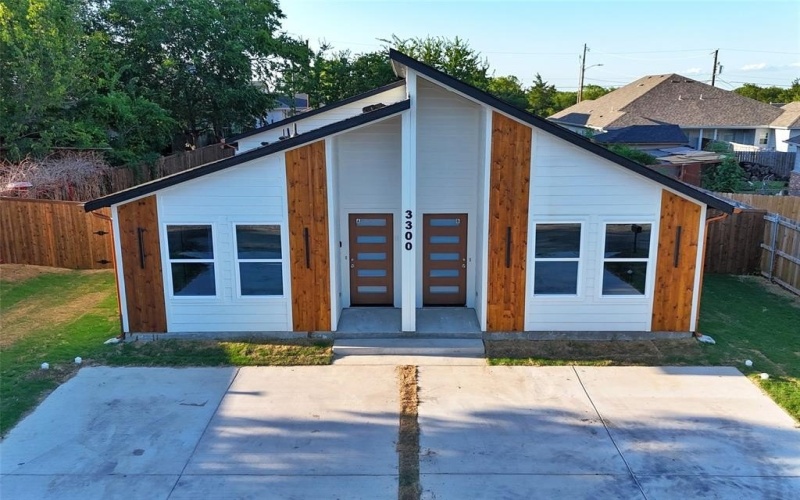 3300 Stevens Street, Greenville, TX 75401, 6 Bedrooms Bedrooms, ,5 BathroomsBathrooms,Residential Multi Family,For Sale,3300 Stevens Street,0,21034098