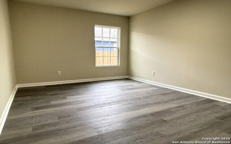 706 E 5th, Nixon, TX 78140, 3 Habitaciones Habitaciones , ,2 BañosBaños,Residential,En Venta,706 E 5th,0,1893209