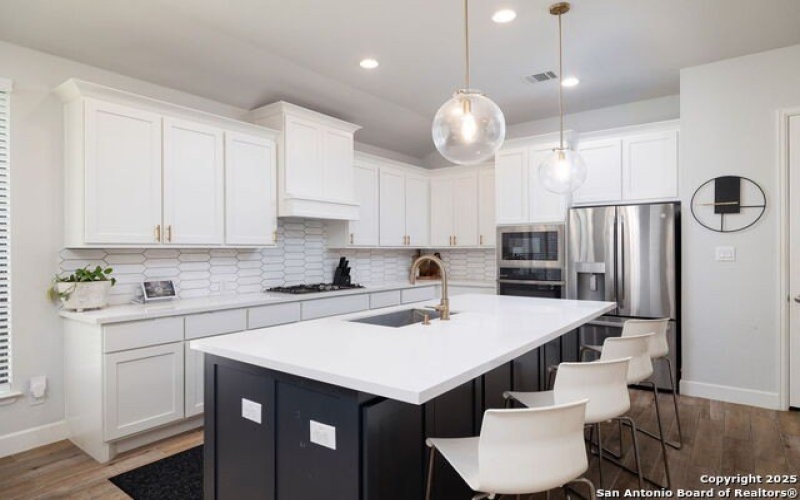 613 Meade, New Braunfels, TX 78132, 4 Habitaciones Habitaciones , ,3 BañosBaños,Residential,En Venta,613 Meade,0,1893227