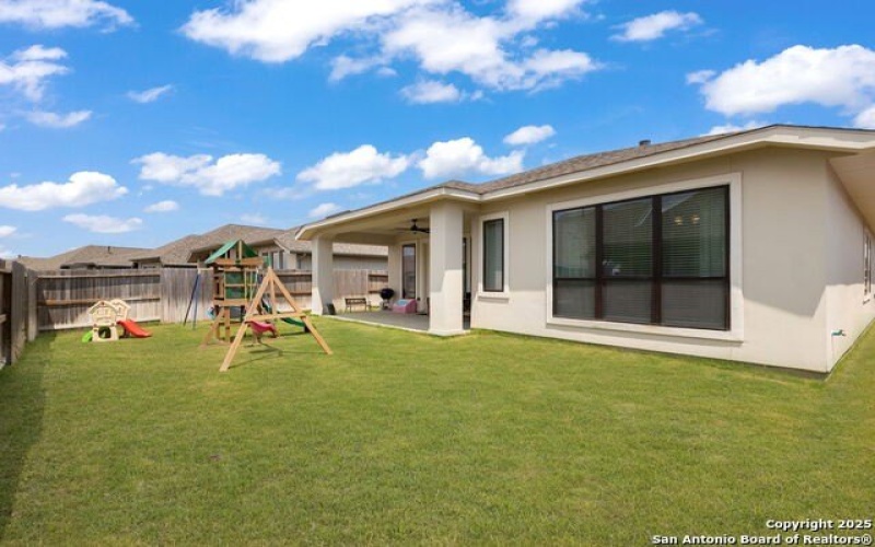 613 Meade, New Braunfels, TX 78132, 4 Habitaciones Habitaciones , ,3 BañosBaños,Residential,En Venta,613 Meade,0,1893227