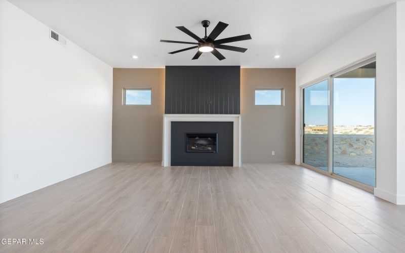 625 Paseo de la Reina Street, Horizon City, TX 79928, 3 Habitaciones Habitaciones , ,2 BañosBaños,Residential,En Venta,625 Paseo de la Reina Street,0,928526