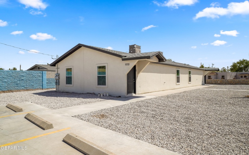 11721 Valle Del Paseo Drive unit: C #C, Socorro, TX 79927, 3 Bedrooms Bedrooms, ,2 BathroomsBathrooms,Residential Multi Family,For Sale,11721 Valle Del Paseo Drive unit: C,0,928533