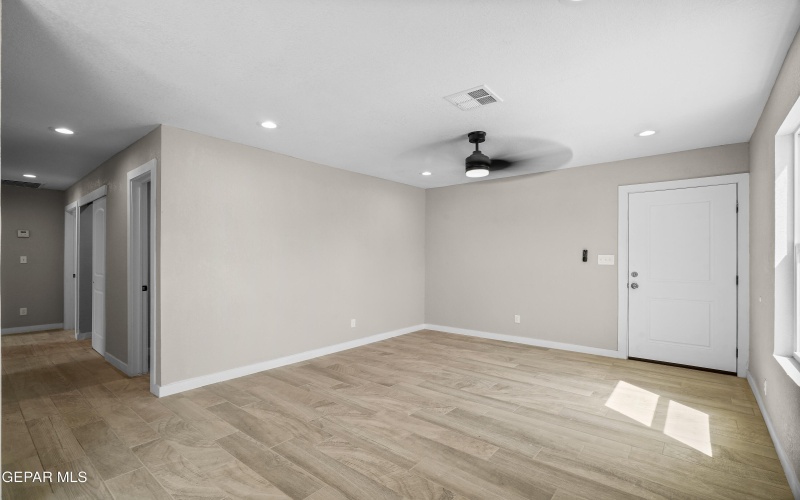 11721 Valle Del Paseo Drive unit: C #C, Socorro, TX 79927, 3 Bedrooms Bedrooms, ,2 BathroomsBathrooms,Residential Multi Family,For Sale,11721 Valle Del Paseo Drive unit: C,0,928533