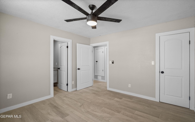 11721 Valle Del Paseo Drive unit: D #D, Socorro, TX 79927, 3 Bedrooms Bedrooms, ,2 BathroomsBathrooms,Residential Multi Family,For Sale,11721 Valle Del Paseo Drive unit: D,0,928537