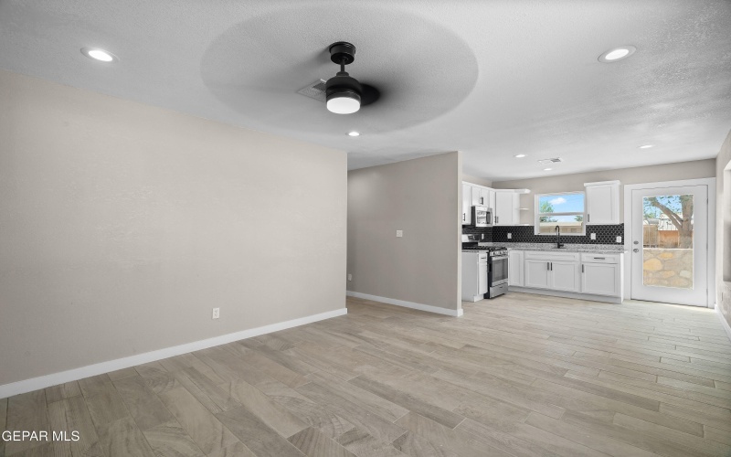 11721 Valle Del Paseo Drive unit: D #D, Socorro, TX 79927, 3 Bedrooms Bedrooms, ,2 BathroomsBathrooms,Residential Multi Family,For Sale,11721 Valle Del Paseo Drive unit: D,0,928537
