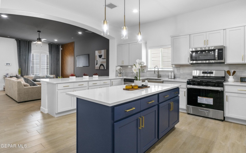 13833 PASEO BOSQUE Avenue, El Paso, TX 79928, 4 Bedrooms Bedrooms, ,2 BathroomsBathrooms,Residential,For Sale,13833 PASEO BOSQUE Avenue,0,928538